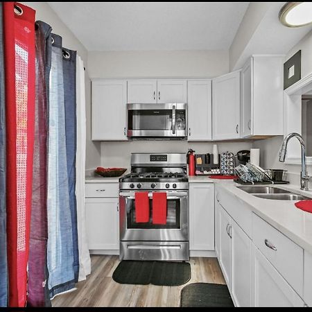 St Paul Fry Street Den Suite#1 圣保罗 外观 照片